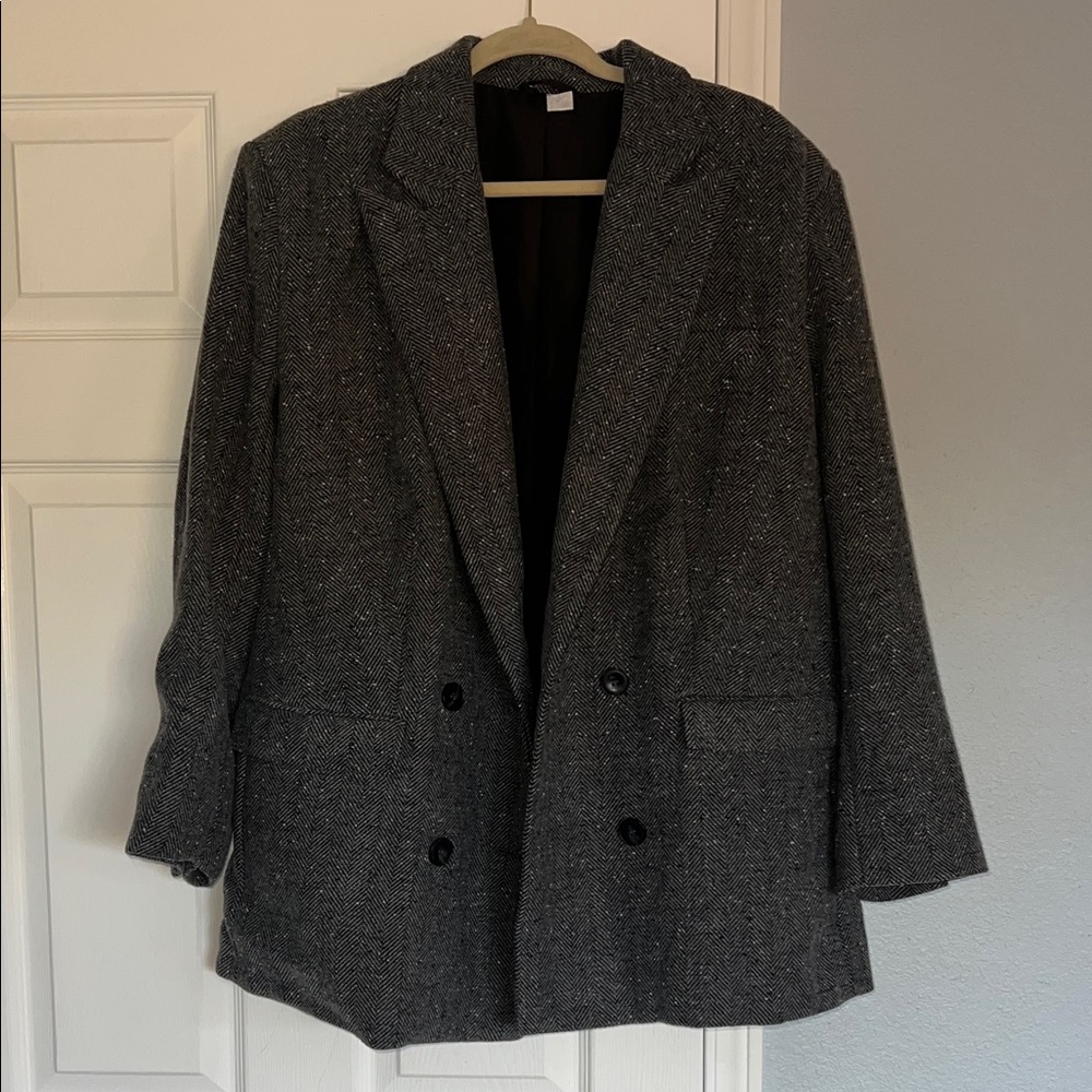 Oversized Gray Double-Breasted Blazer